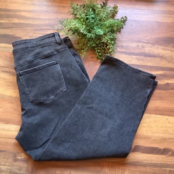 Universal Standard Size 14 soft black wash high rise jeans - Picture 6 of 6